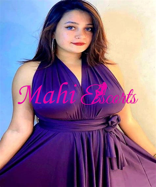 Ravina Bangalore Call Girl
